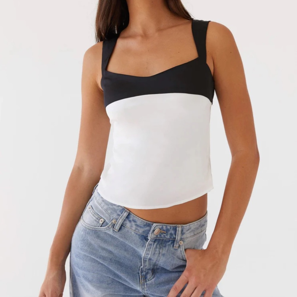 Peppermayo Exclusive - Lylah Satin Top - Noir Pearl. NWT us 0.